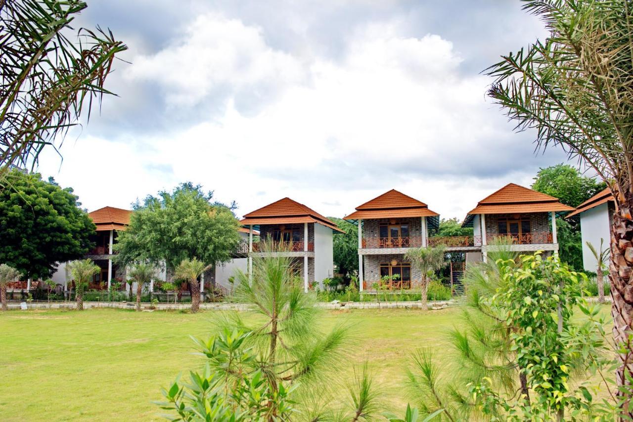 Wild Rose Resort & Spa Pushkar Exteriör bild