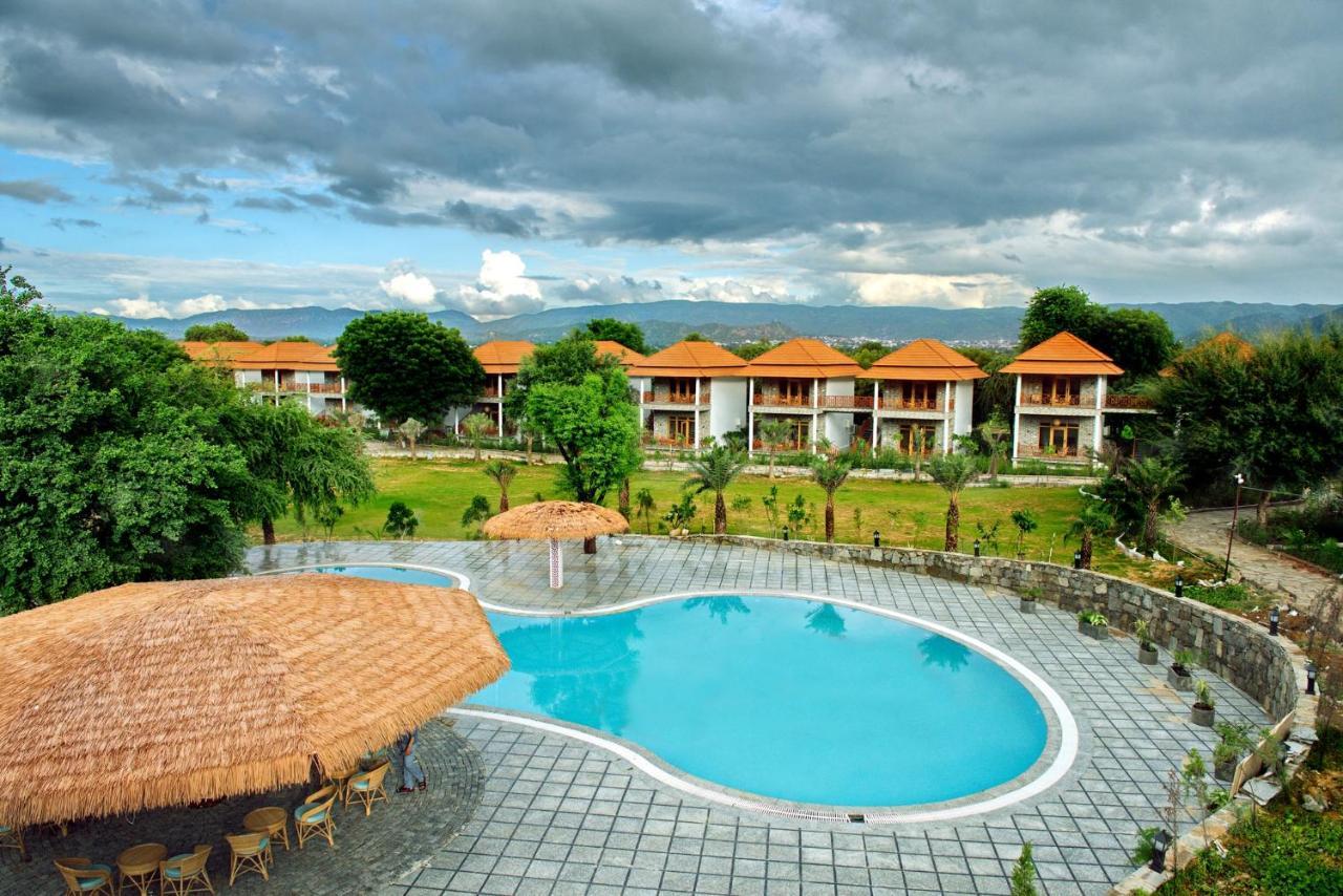 Wild Rose Resort & Spa Pushkar Exteriör bild