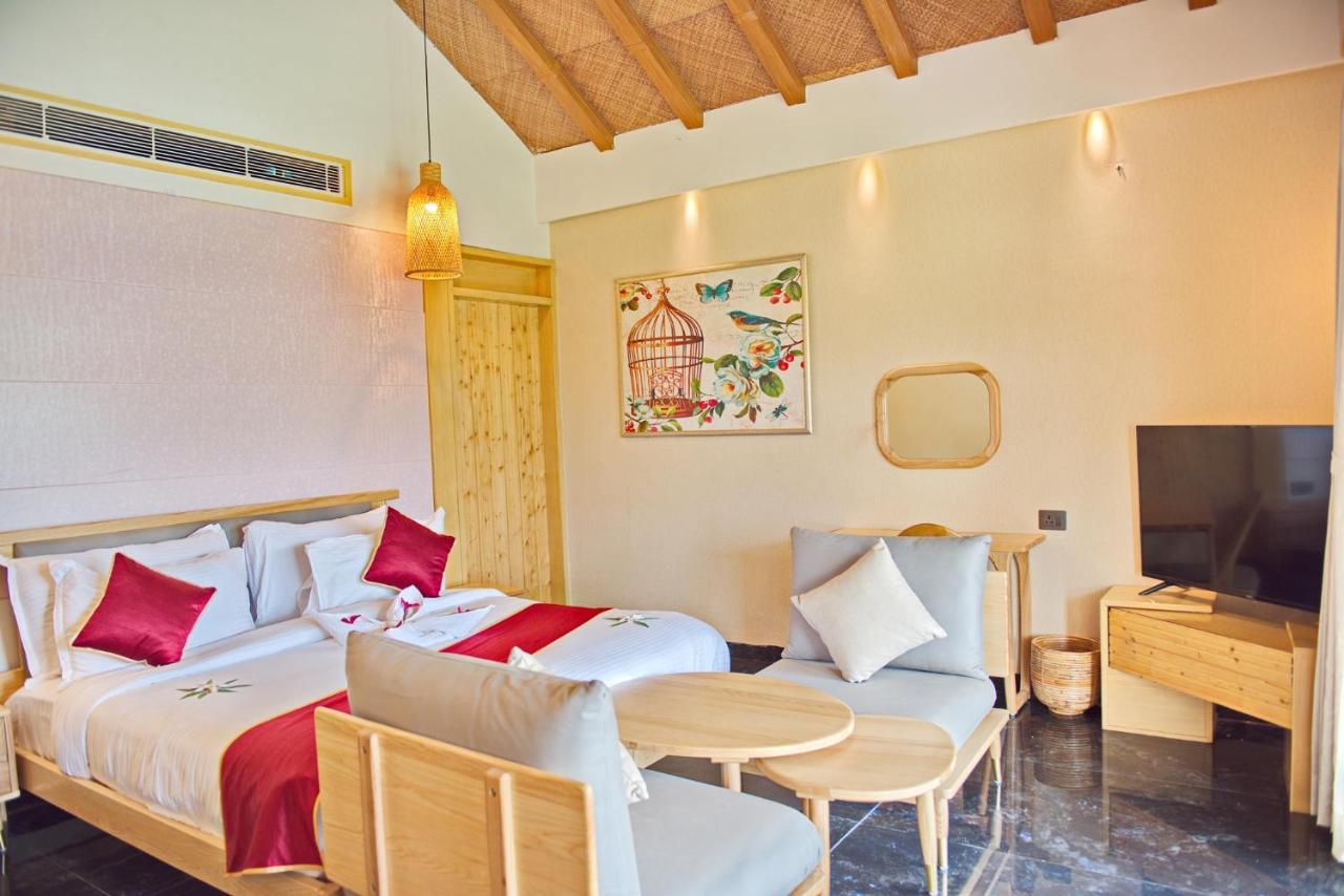 Wild Rose Resort & Spa Pushkar Exteriör bild