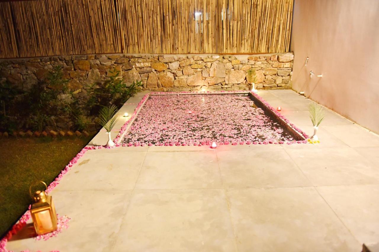 Wild Rose Resort & Spa Pushkar Exteriör bild